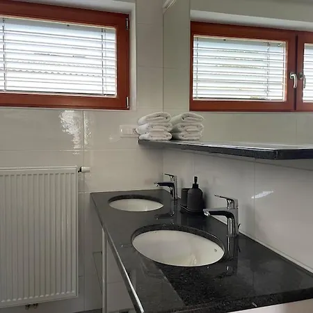 Klinar - Attractive New Two-story