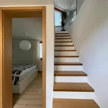 Appartement Klinar - Attractive New Two-story Bled