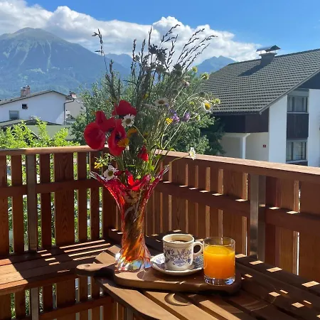 Klinar - Attractive New Two-story * Bled